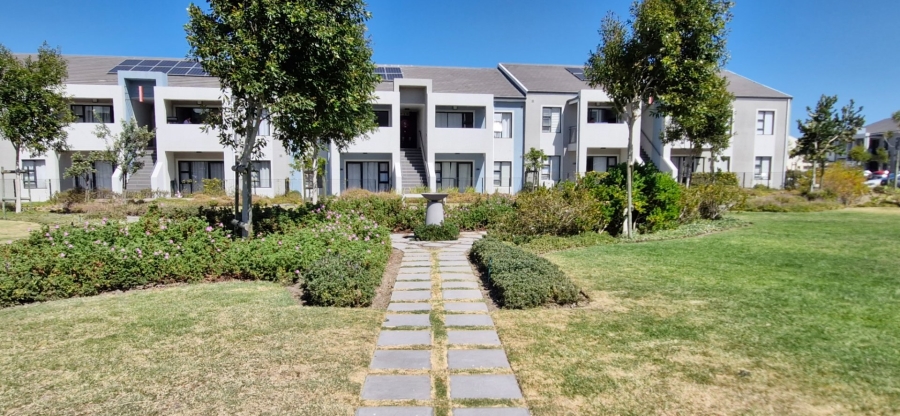 To Let  Bedroom Property for Rent in Burgundy Estate Western Cape